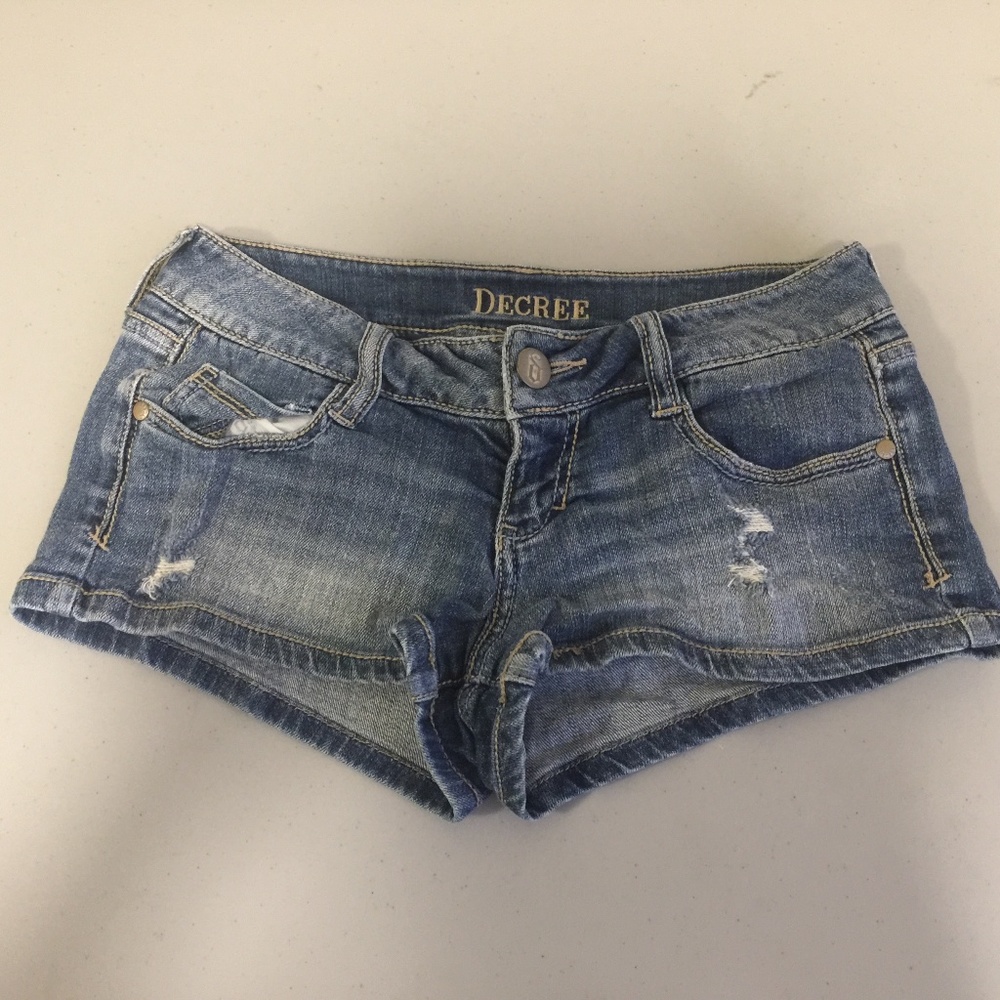 Decree Jean Shorts